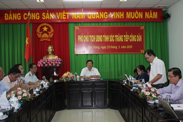 Phó Chủ tịch UBND tỉnh - Lê Văn Hiểu tổ chức đối thoại với công dân